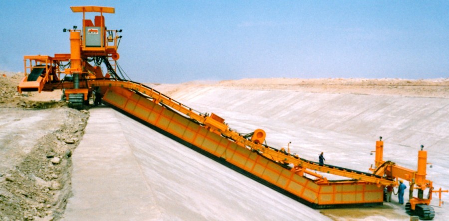 Concrete Canals: Excavation & Lining