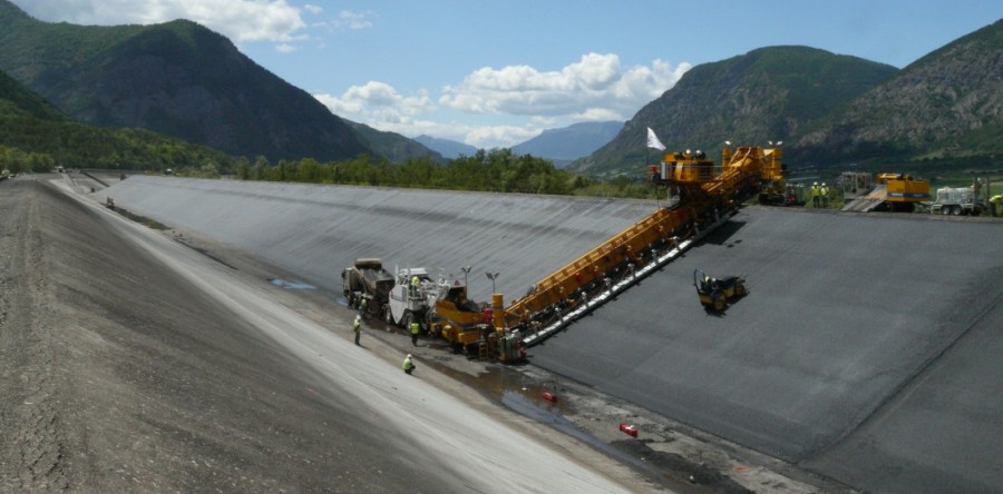 Asphalt Canals: Excavation & Lining